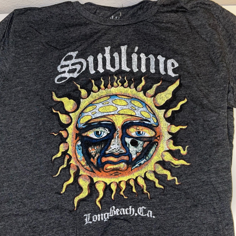 navy graphic tee